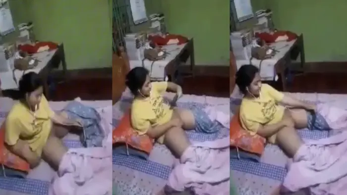 Cute Bengali Teen Didi’s Live Call Show Pussy Full Video