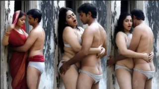 Outdoor Of A Devar Bhabhi In A Ruined House Full Video